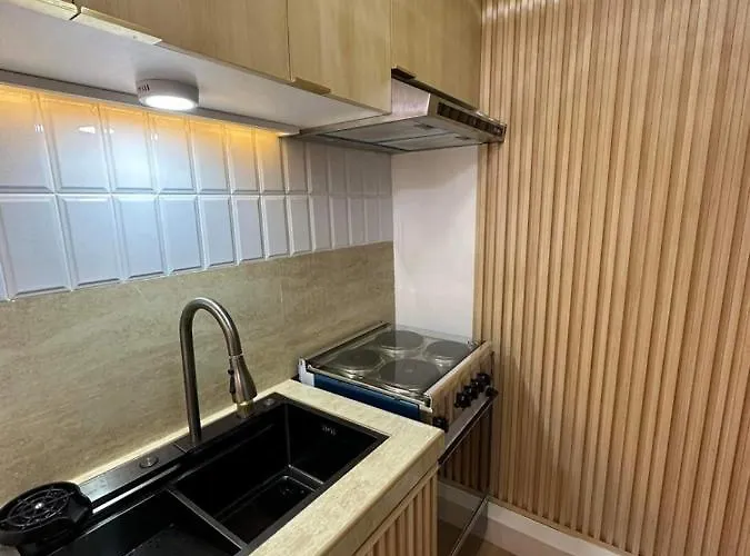 Aparthotel J&z Escape Staycation Manila